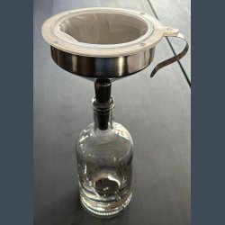 DEKANTERINGSTRAGT MED FILTER &amp; SI ........ rustfri stl.